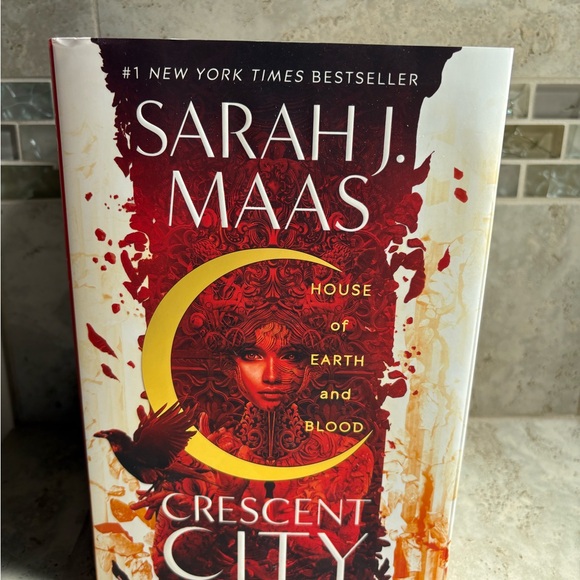 Sarah J Maas Crescent City Series (Hardback) - Picture 4 of 4
